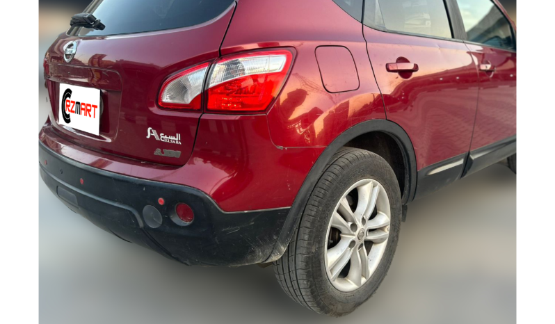 
								Nissan Qashqai 2013 full									