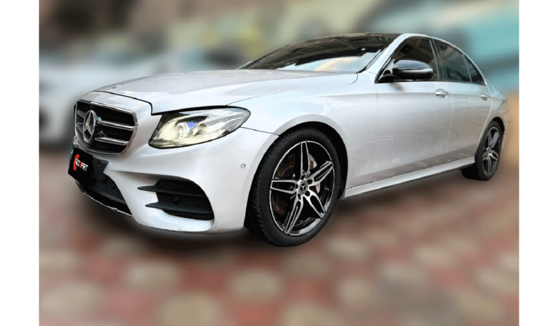 
								Mercedes E350 AMG 2020 full									