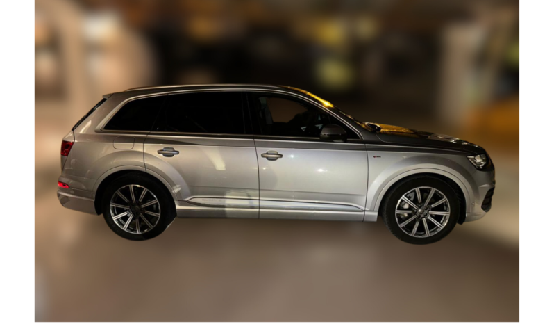 
								Audi Q7 2019 full									